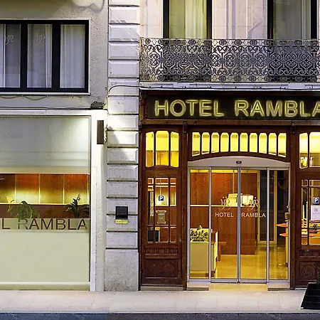 ホテル Rambla フィゲラス